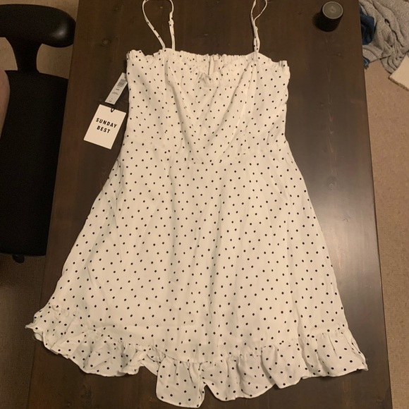 Aritzia sundress. Sunday Best - Picture 2 of 11